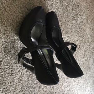 Leather high heeled Mary Janes